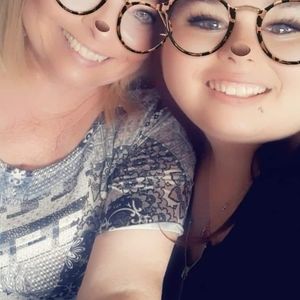 Meet your Posher, Violet